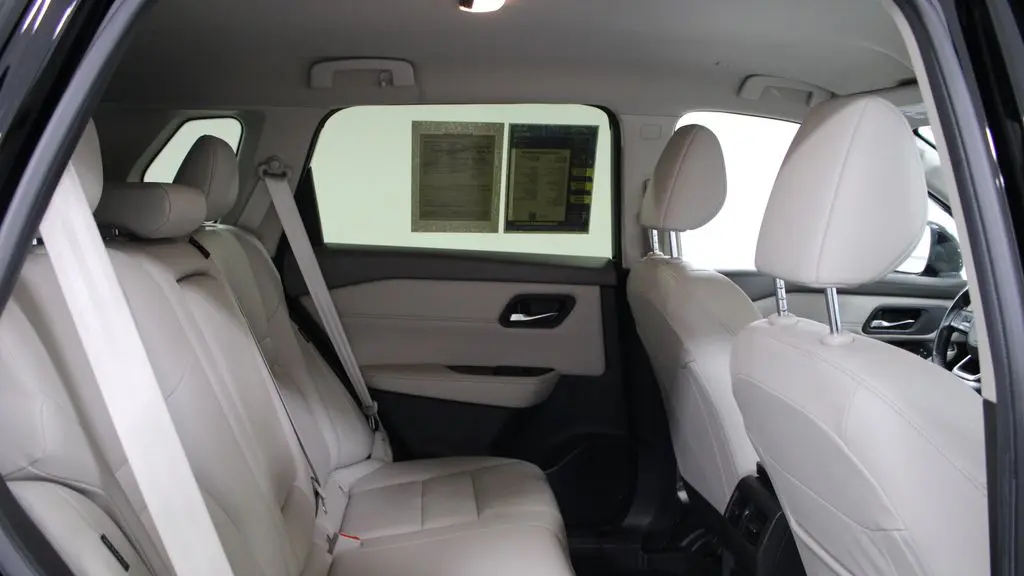 2024 Nissan Rogue SL