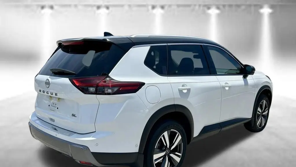 2024 Nissan Rogue SL