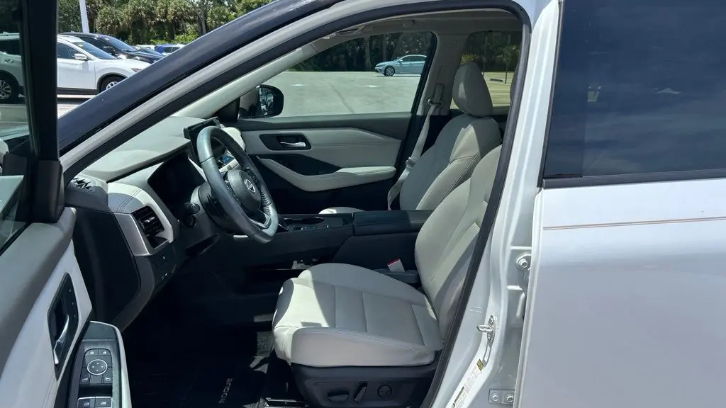 2024 Nissan Rogue SL