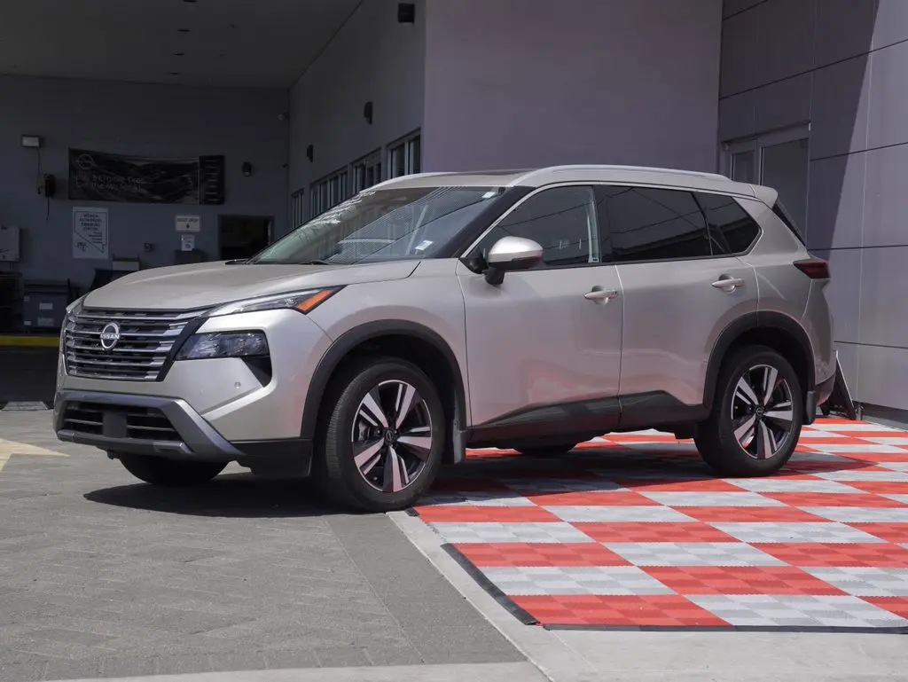 2024 Nissan Rogue - $24,488