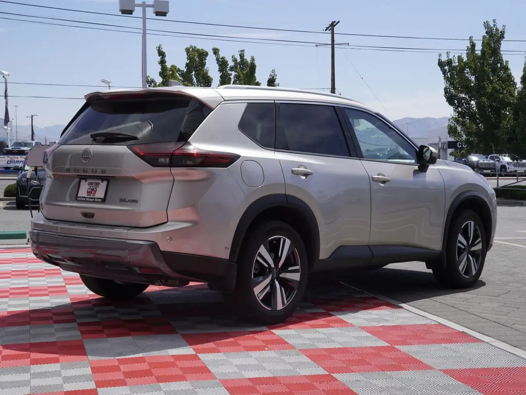 2024 Nissan Rogue - $24,488