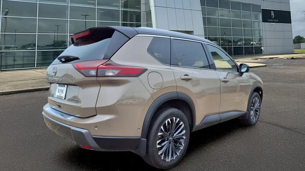 2025 Nissan Rogue SL