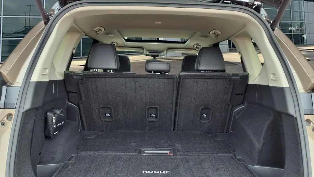 2025 Nissan Rogue SL