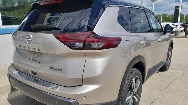 2025 Nissan Rogue SL
