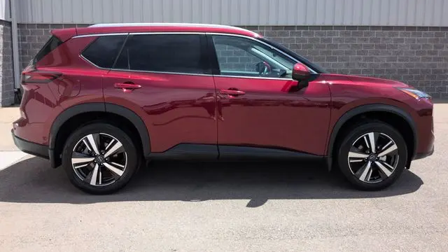 2025 Nissan Rogue SL