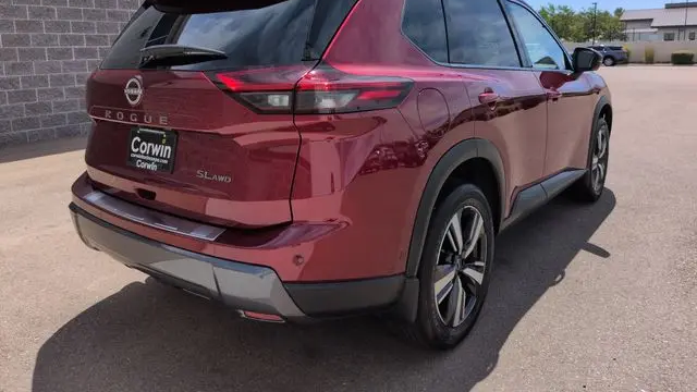 2025 Nissan Rogue SL