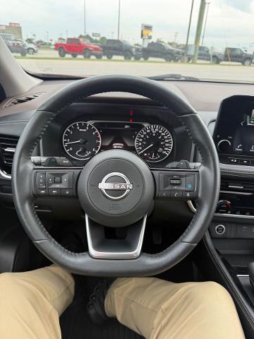 2023 Nissan Rogue - $24,700