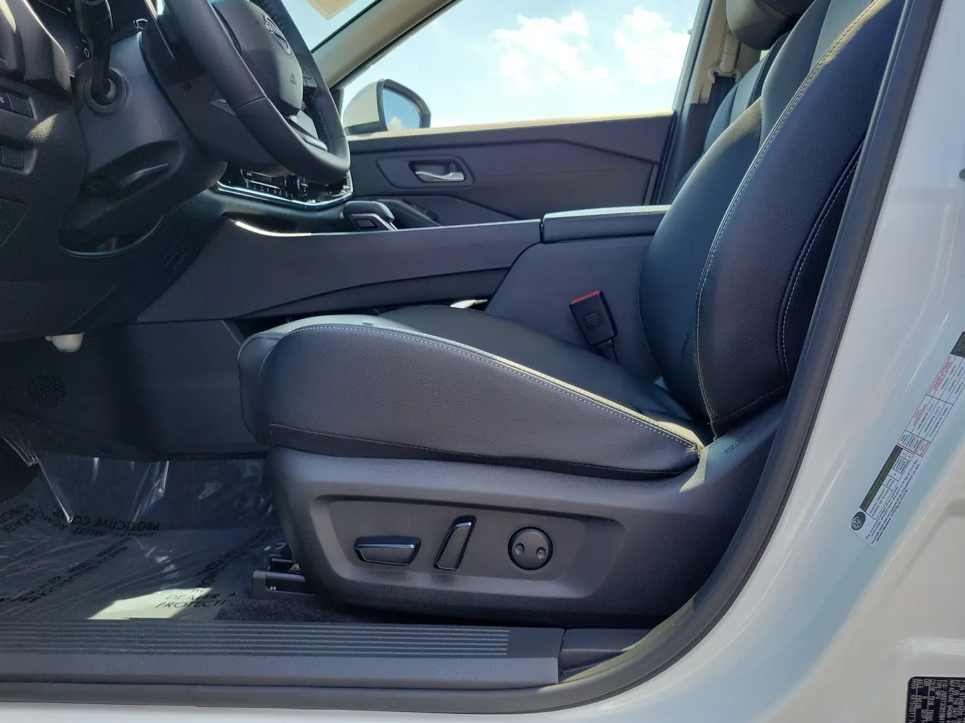 2025 Nissan Rogue - $32,483
