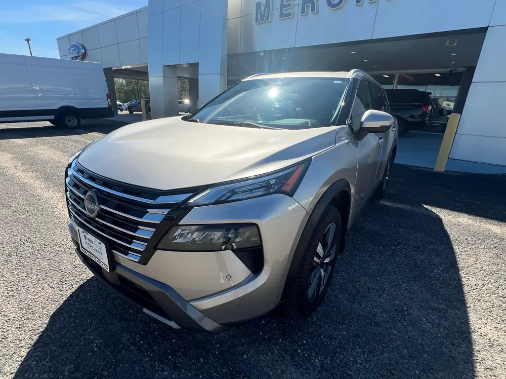 2024 Nissan Rogue - $25,185