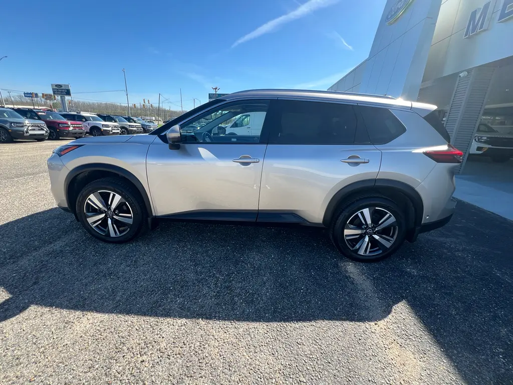 2024 Nissan Rogue - $25,185