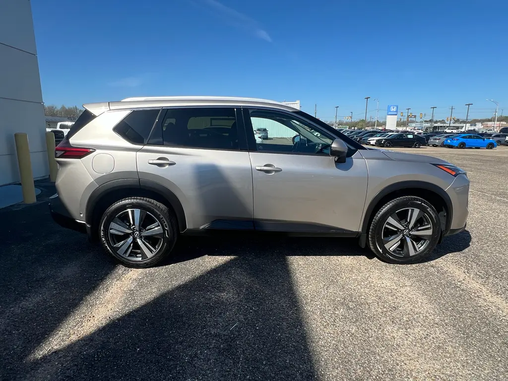 2024 Nissan Rogue - $25,185