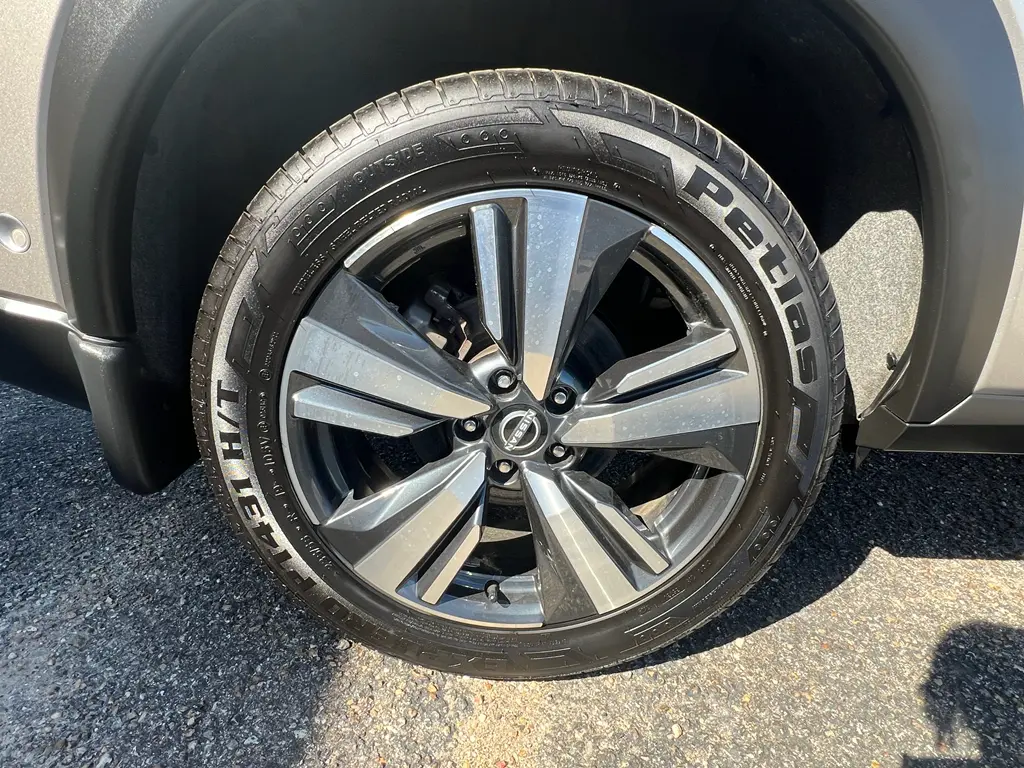 2024 Nissan Rogue - $25,185