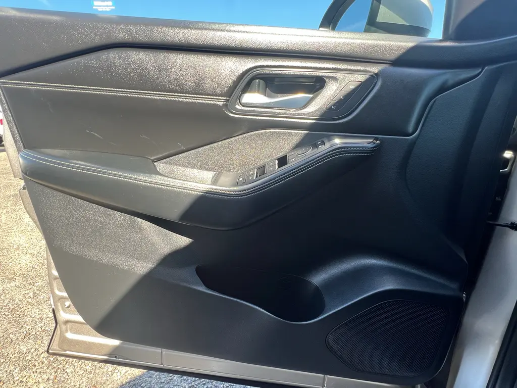 2024 Nissan Rogue - $25,185