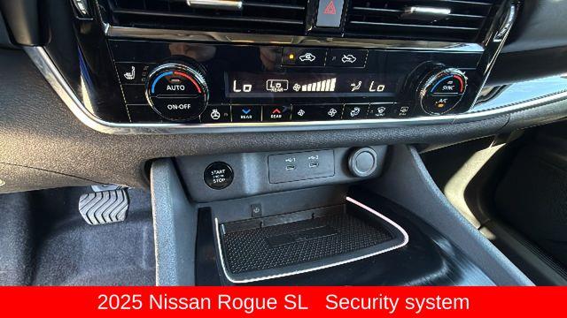 2025 Nissan Rogue SL