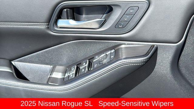 2025 Nissan Rogue SL