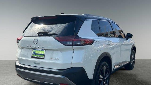 2023 Nissan Rogue SL