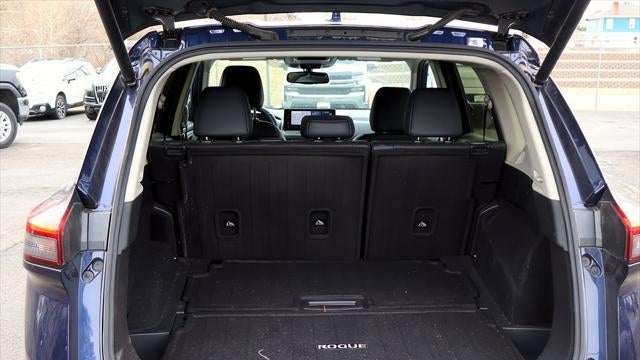 2025 Nissan Rogue SL