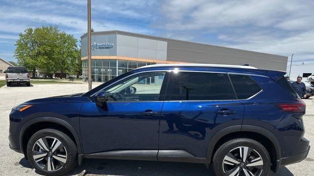 2025 Nissan Rogue SL