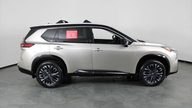2025 Nissan Rogue Platinum
