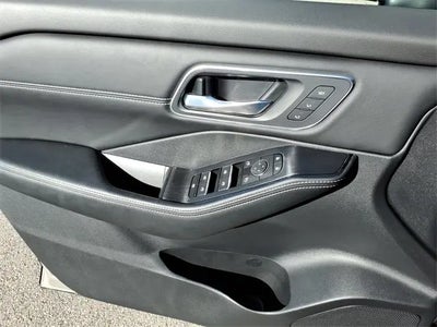 2024 Nissan Rogue Platinum 4DR Crossover