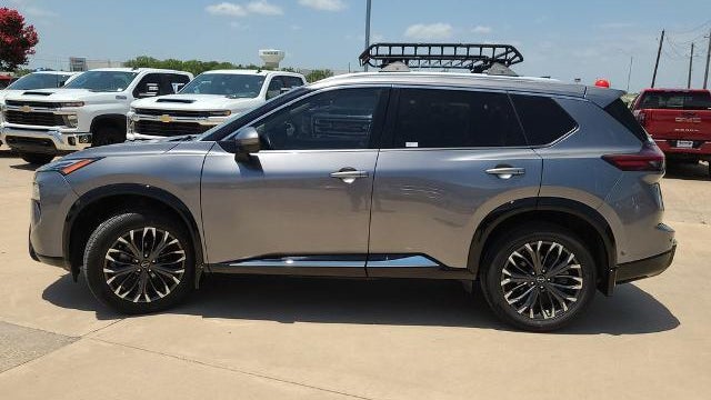 2025 Nissan Rogue Platinum