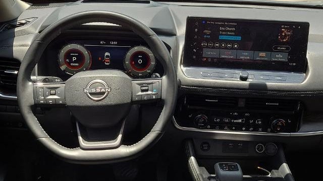 2025 Nissan Rogue Platinum