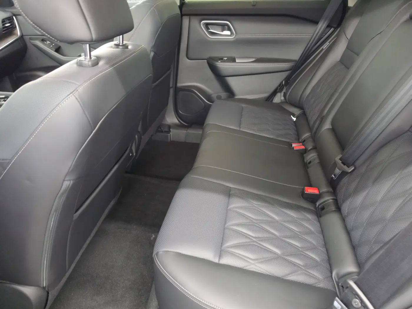 2026 Nissan Rogue - $33,782
