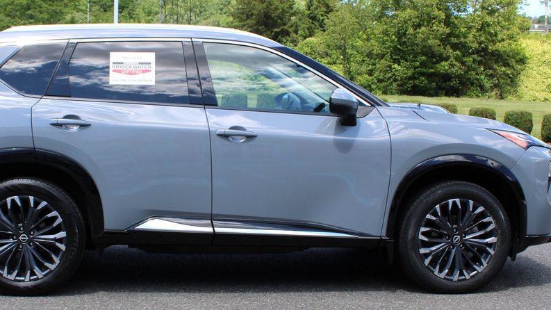 2024 Nissan Rogue Platinum