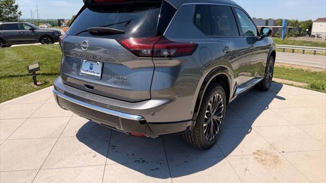 2024 Nissan Rogue Platinum