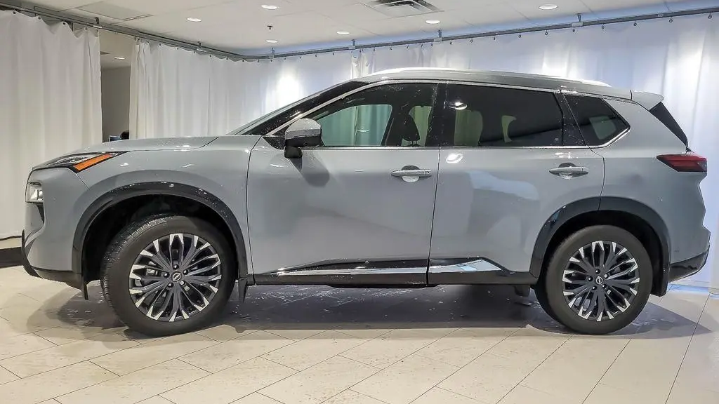 2024 Nissan Rogue Platinum