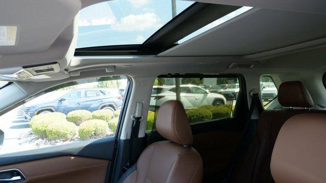 2025 Nissan Rogue Platinum