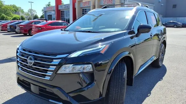 2025 Nissan Rogue Platinum