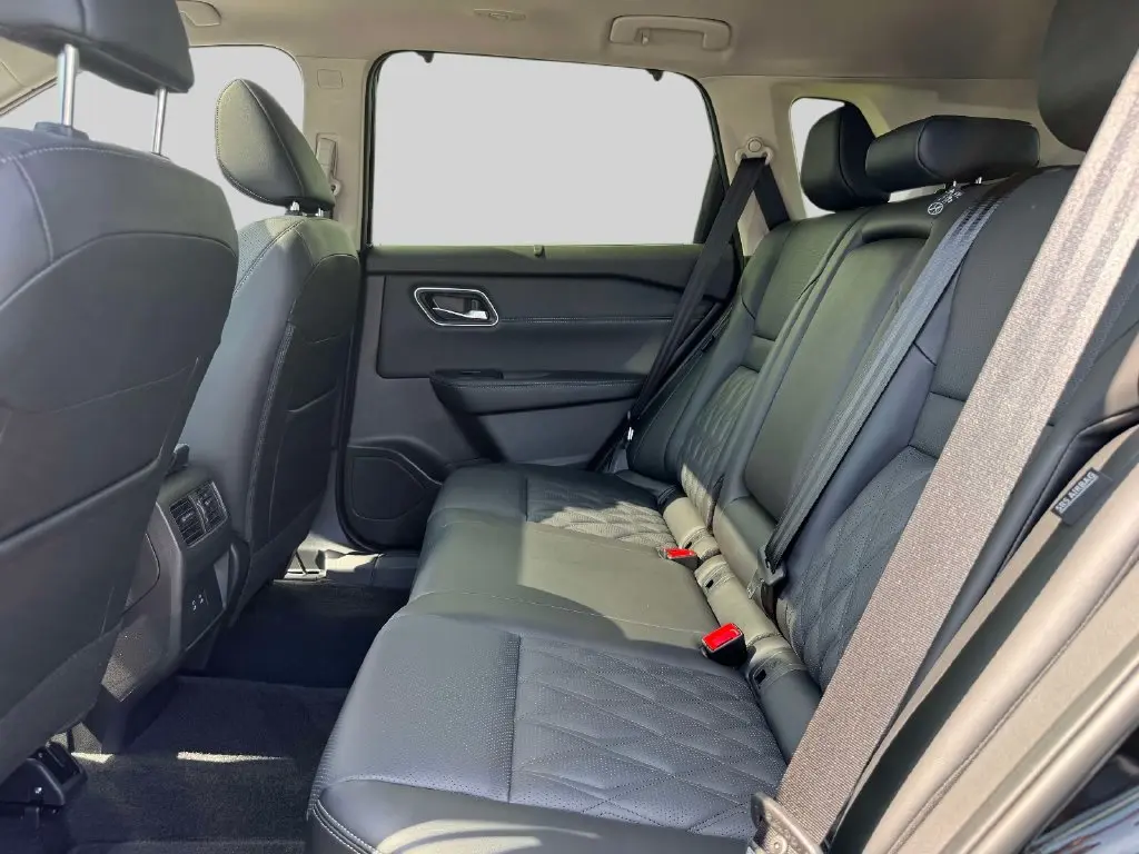 2026 Nissan Rogue - $35,695