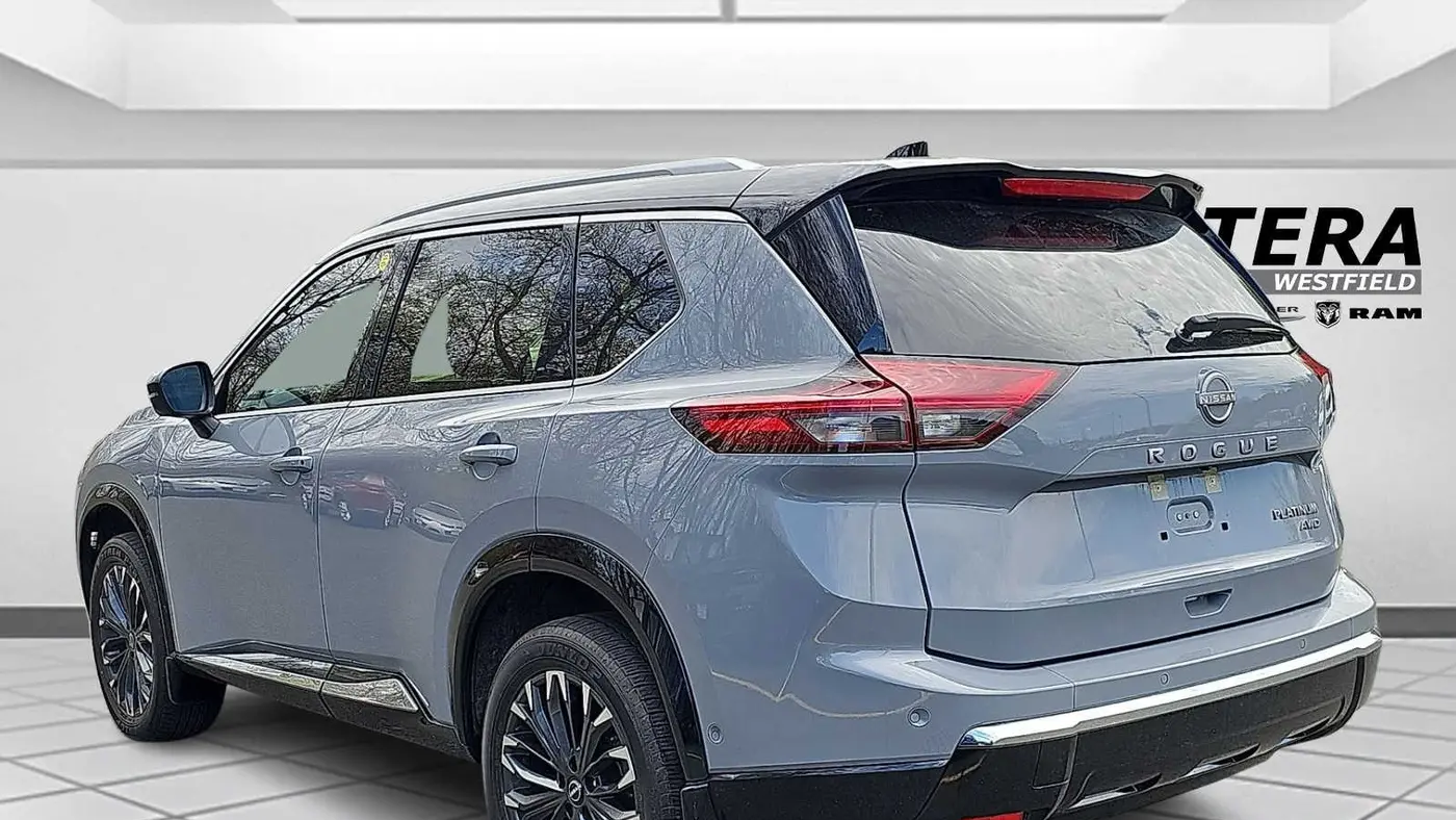 2024 Nissan Rogue Platinum