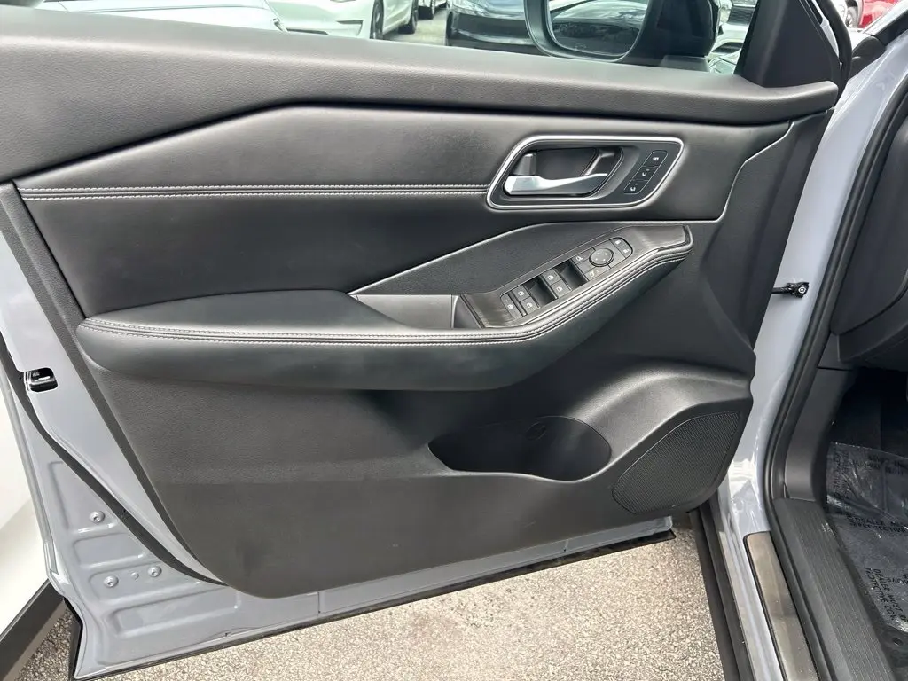 2026 Nissan Rogue - $31,998