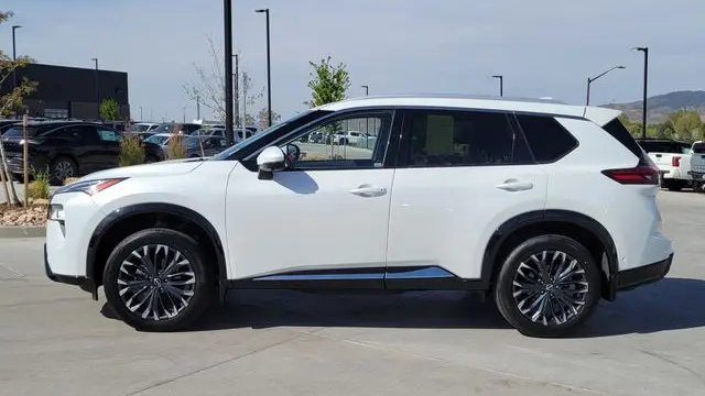 2024 Nissan Rogue Platinum