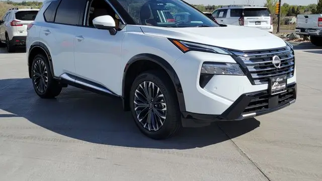 2024 Nissan Rogue Platinum