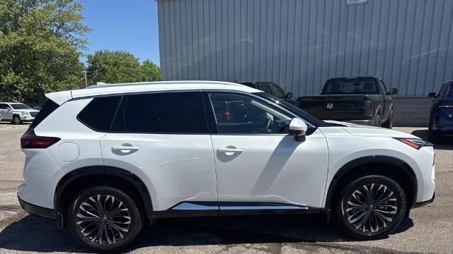 2025 Nissan Rogue Platinum