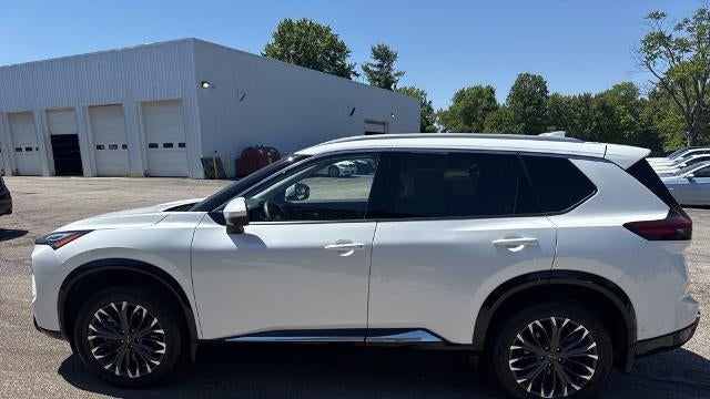 2025 Nissan Rogue Platinum