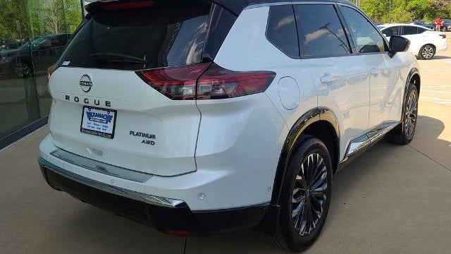 2024 Nissan Rogue Platinum