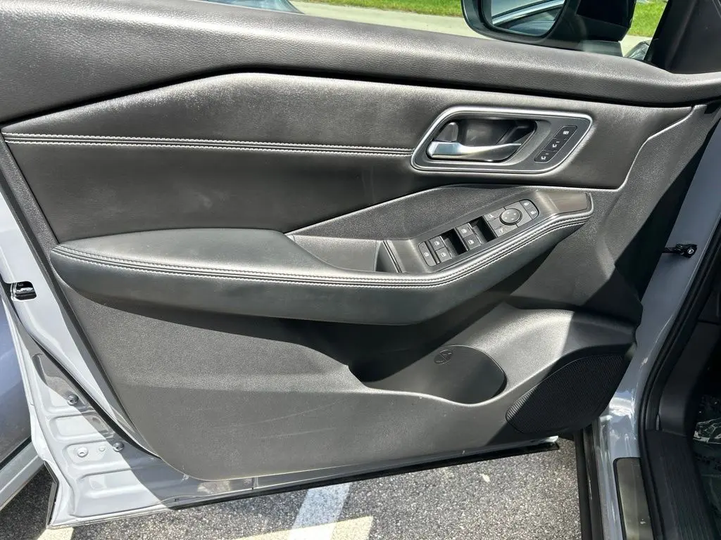 2026 Nissan Rogue - $32,998