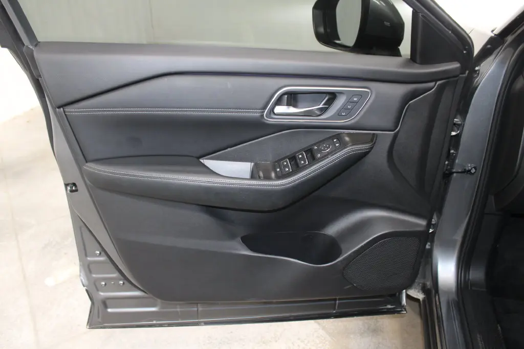 2026 Nissan Rogue - $32,998
