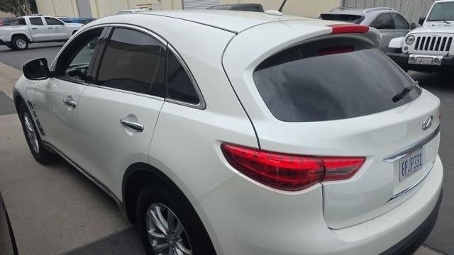2017 INFINITI QX70 Base