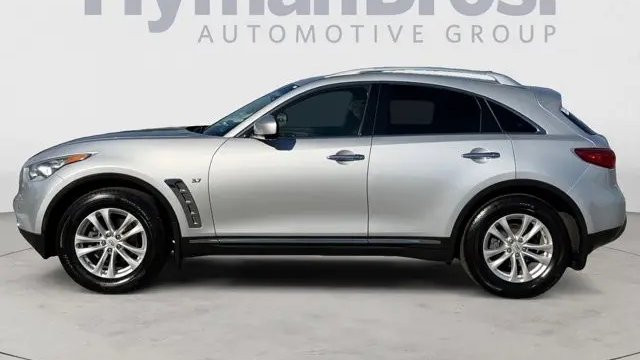 2017 INFINITI QX70 Base