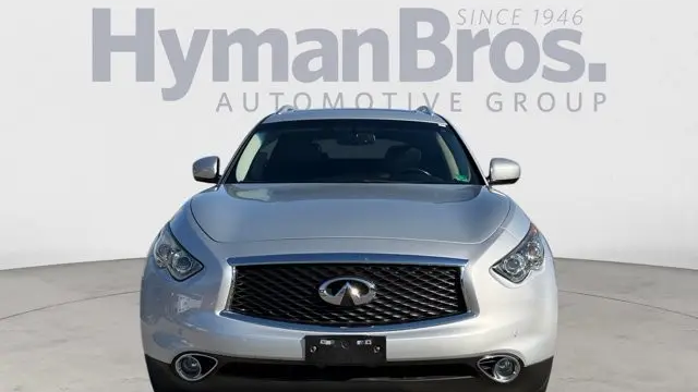2017 INFINITI QX70 Base