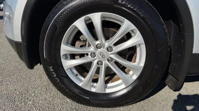 2017 INFINITI QX70 Base