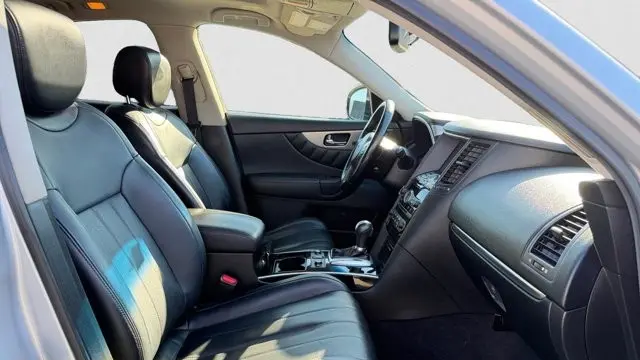 2017 INFINITI QX70 Base