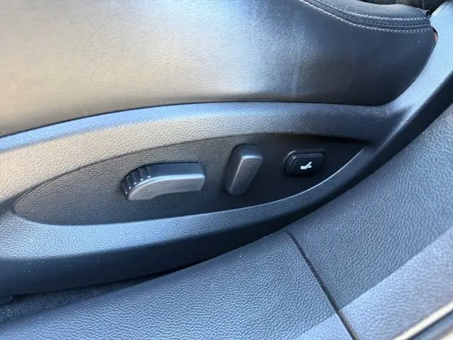 2017 INFINITI QX70 - $21,995