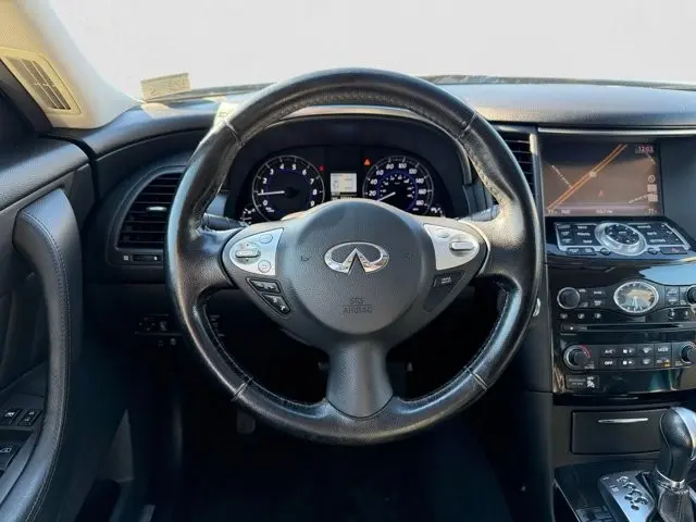 2017 INFINITI QX70 - $21,995
