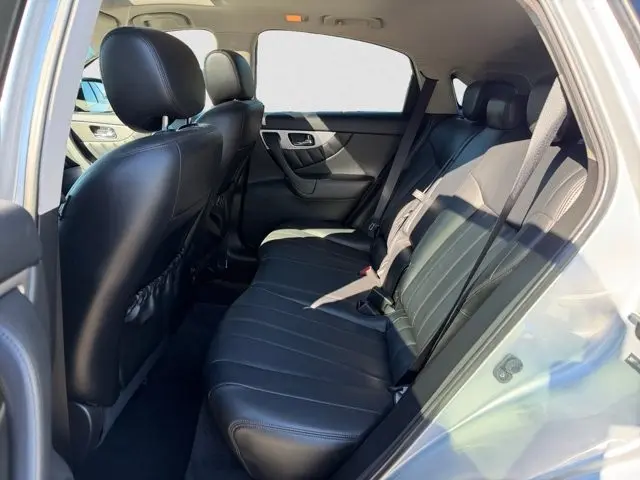2017 INFINITI QX70 - $21,995